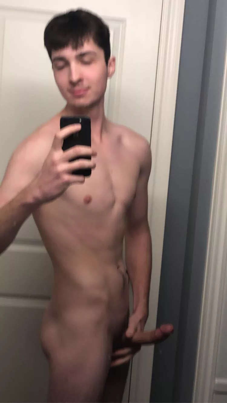 Would you be my shower fuck buddy?