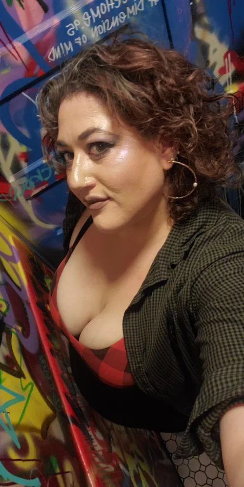 Would you buy me a drink at the bar? Would you buy me a drink at the bar?