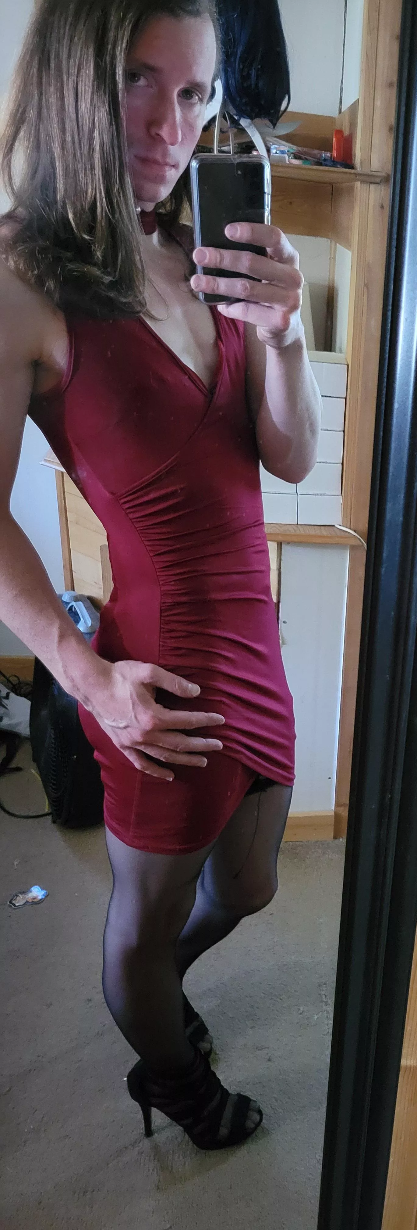 Would you come hit on me if you saw me at the bar?