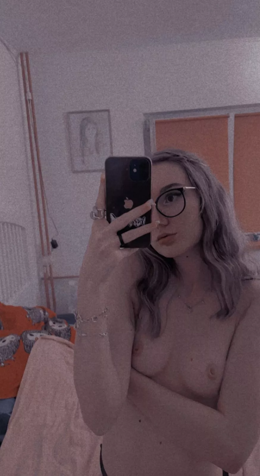 Would you come home from work early for me if I sent you pics like this all day? 🤔 [f]