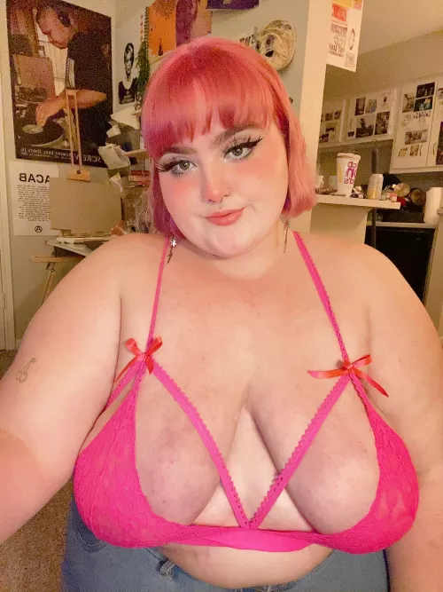 would you cum all over my face or my tits? π₯Ί