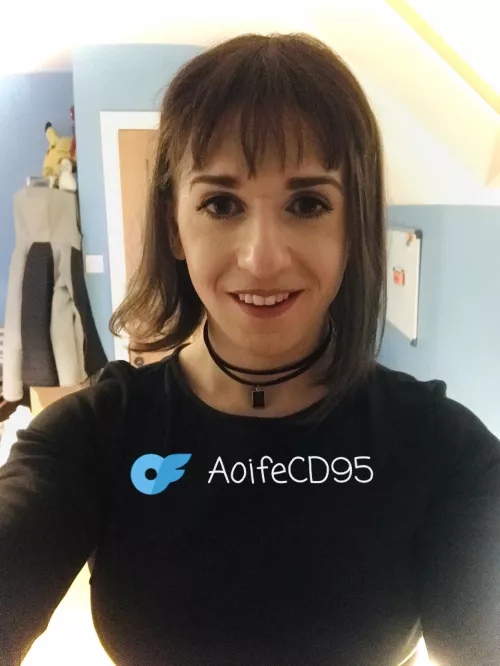 Would you cum 💦 on my sissy face? 👸🏻👰🏻🙂