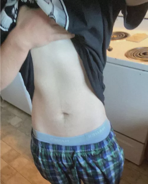 Would you cum on my tummy? 🥵 Would you cum on my tummy? 🥵