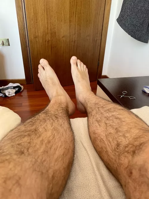 Would you cut my fingernails?