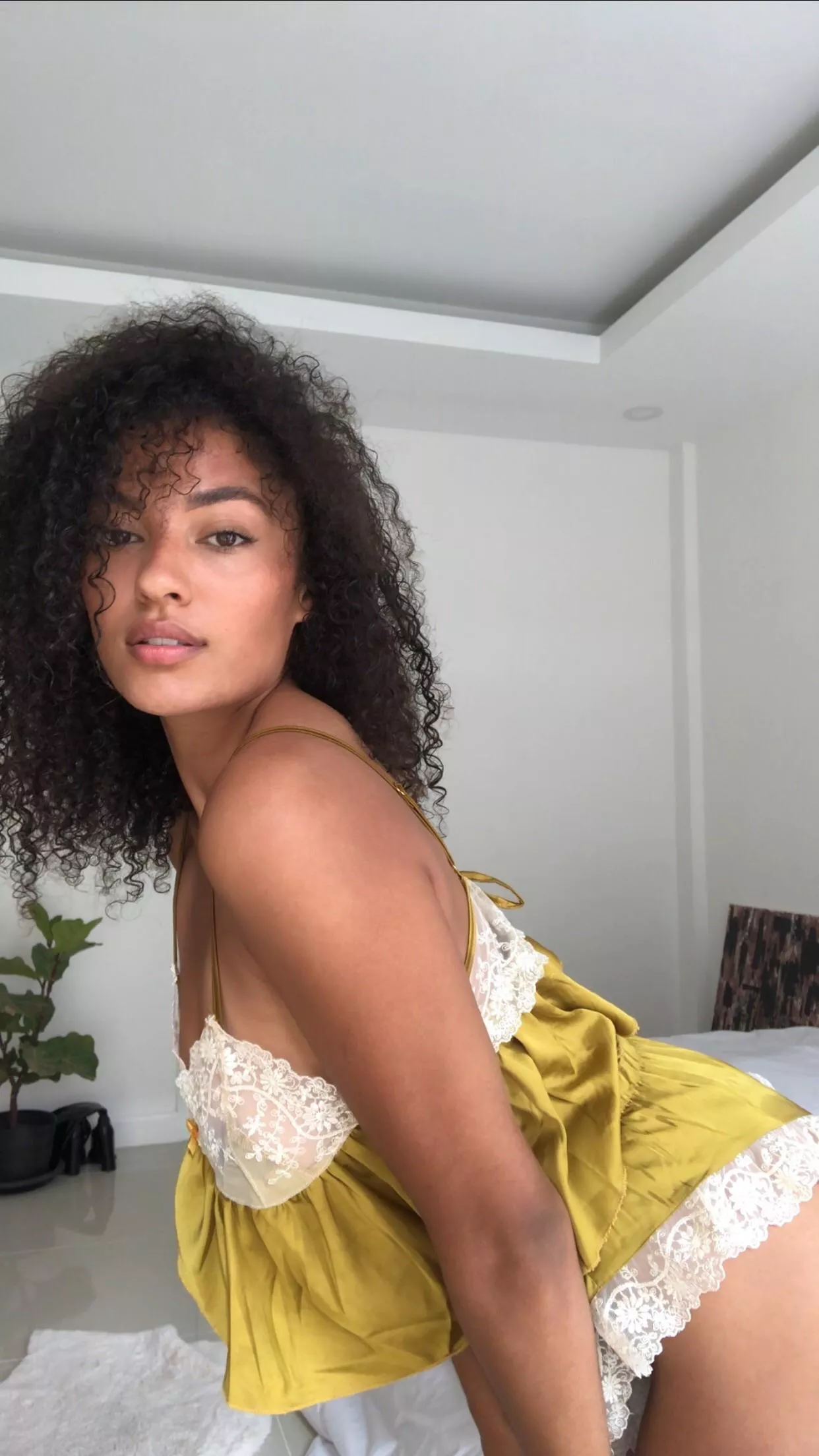 Would you date a mom ? Would you date a mom ?