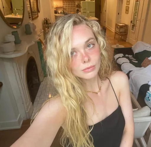 Would you do a bi orgy for Elle Fanning if the buds had to pair off too in between rounds with Elle? Would you do a bi orgy for Elle Fanning if the buds had to pair off too in between rounds with Elle?