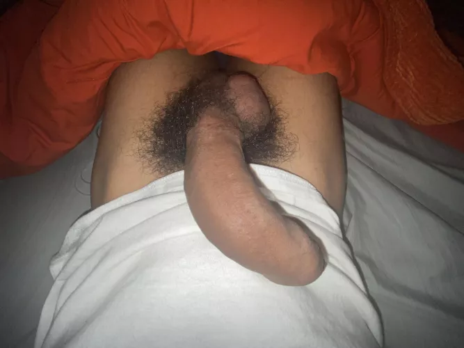 Would you drop to your knees?😈