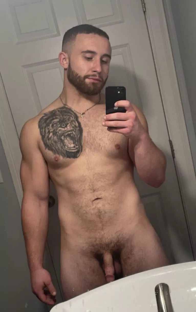 Would you ever miss a workout if I was your trainer? 😏😈