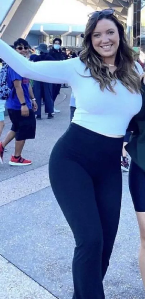 Would you fuck 31 mom of 2