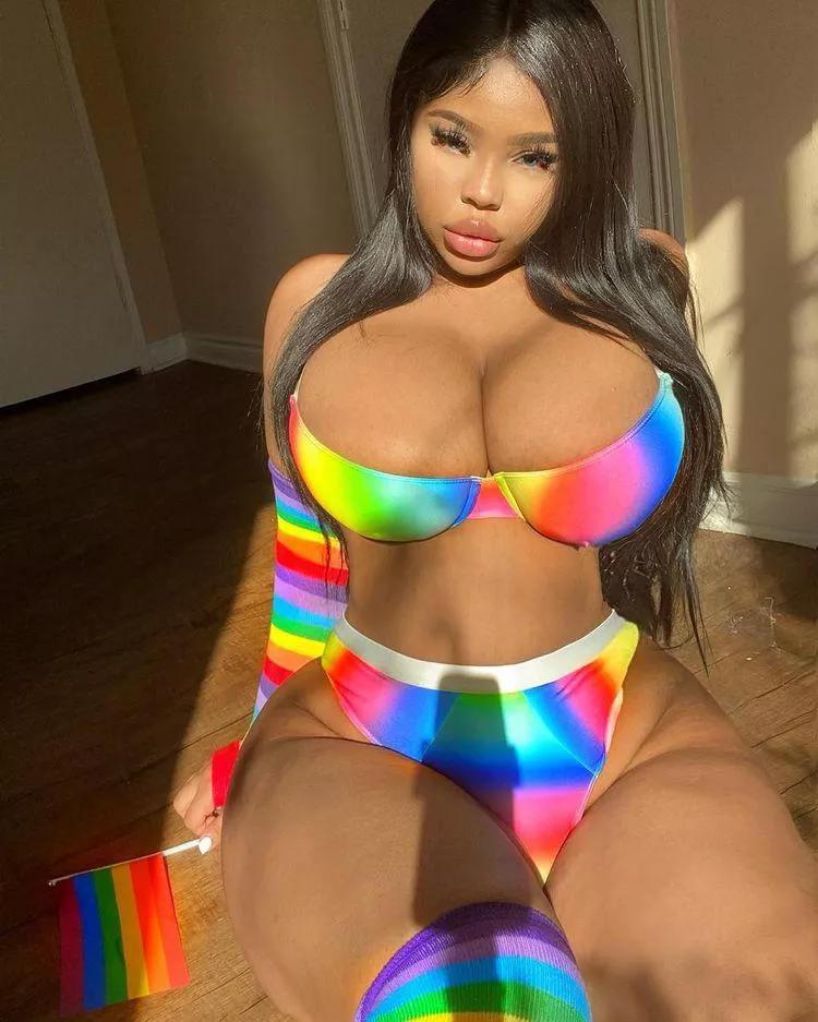 Would you fuck a bisexual girl?😋