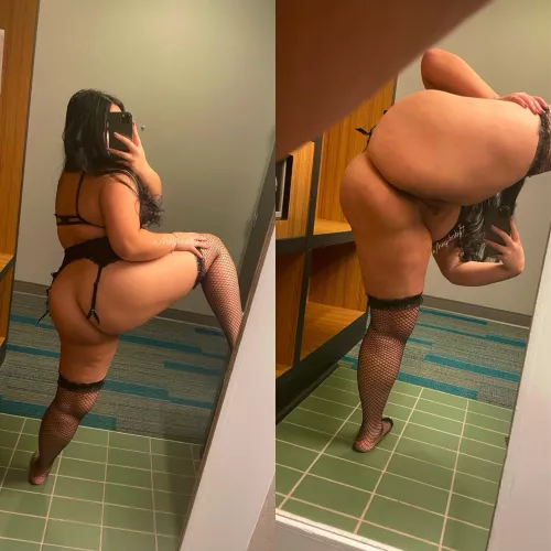 Would you fuck me raw and cum in me?