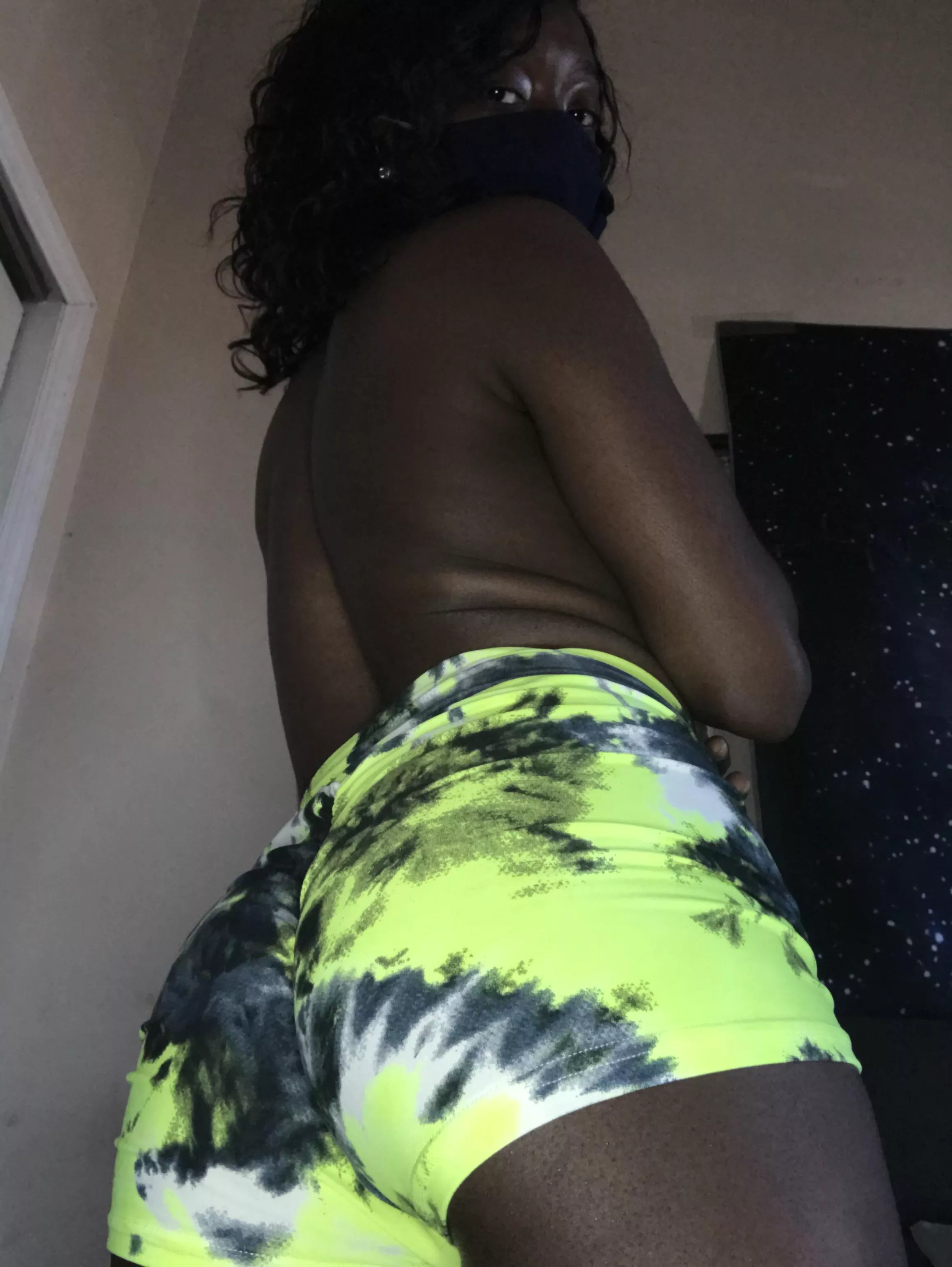 Would you fuck me? Subscribe to my onlyfans for only $3 🖤 Would you fuck me? Subscribe to my onlyfans for only $3 🖤