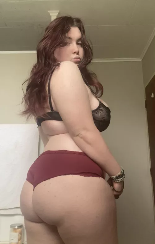 Would you fuck my 19 year old chubby bod? Would you fuck my 19 year old chubby bod?