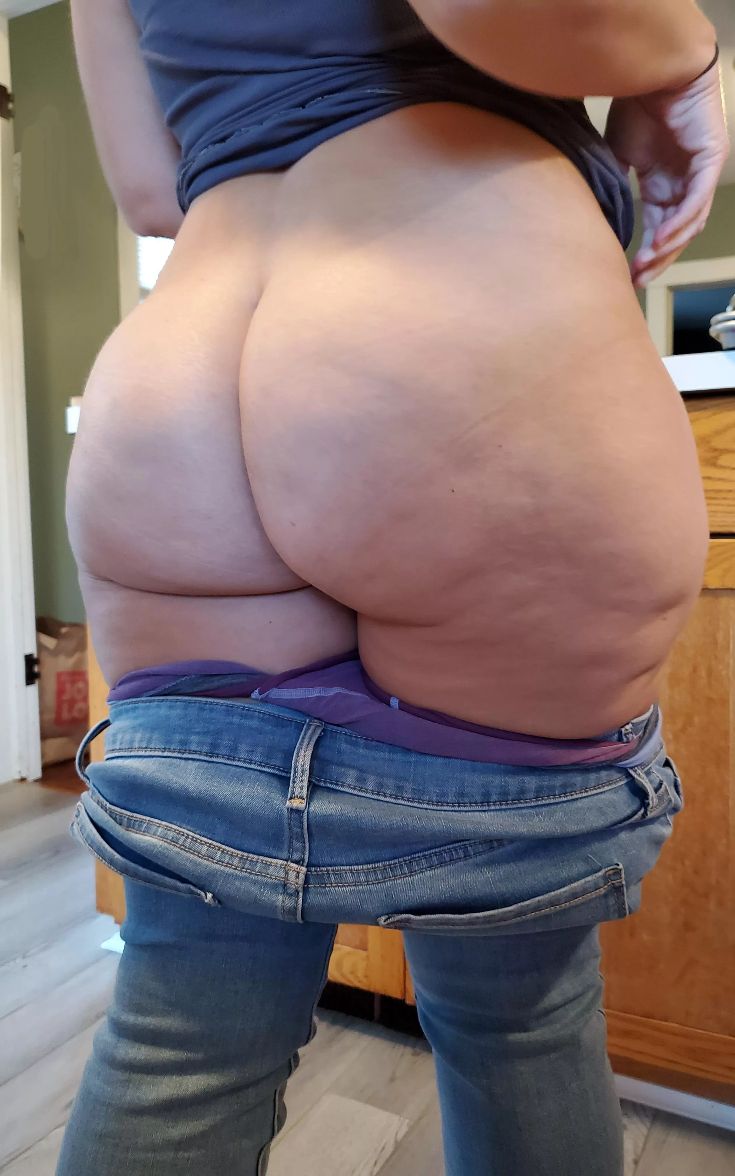 Chubby Butt Naked