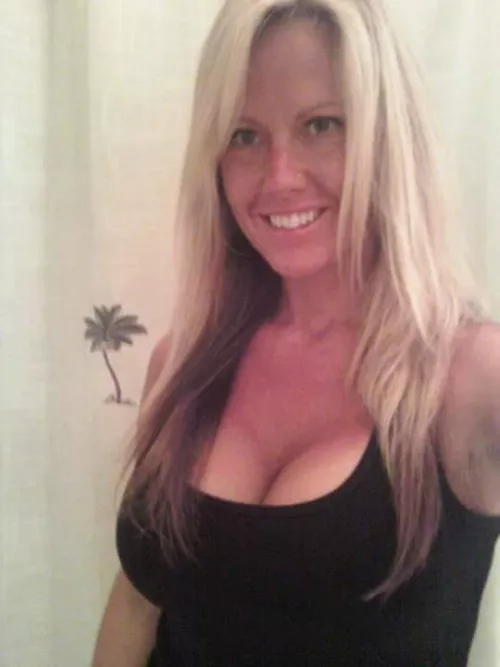 Would you fuck my mom on my bed while i’m sleeping?