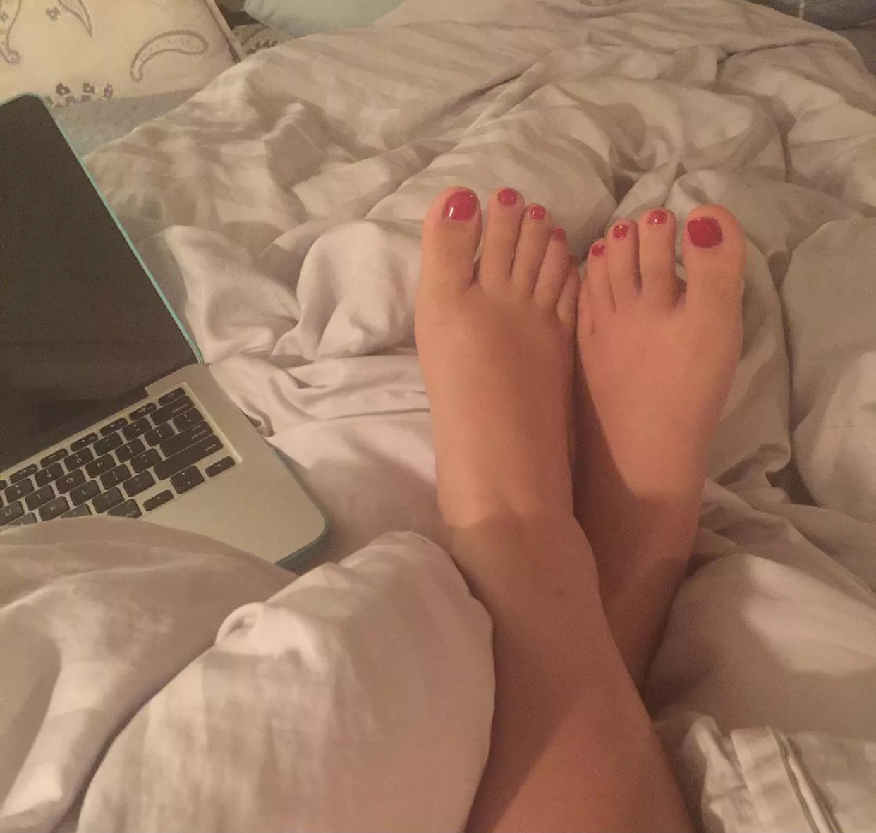 Would you get in bed with me and massage my Japanese feet? 🥺 Would you get in bed with me and massage my Japanese feet? 🥺