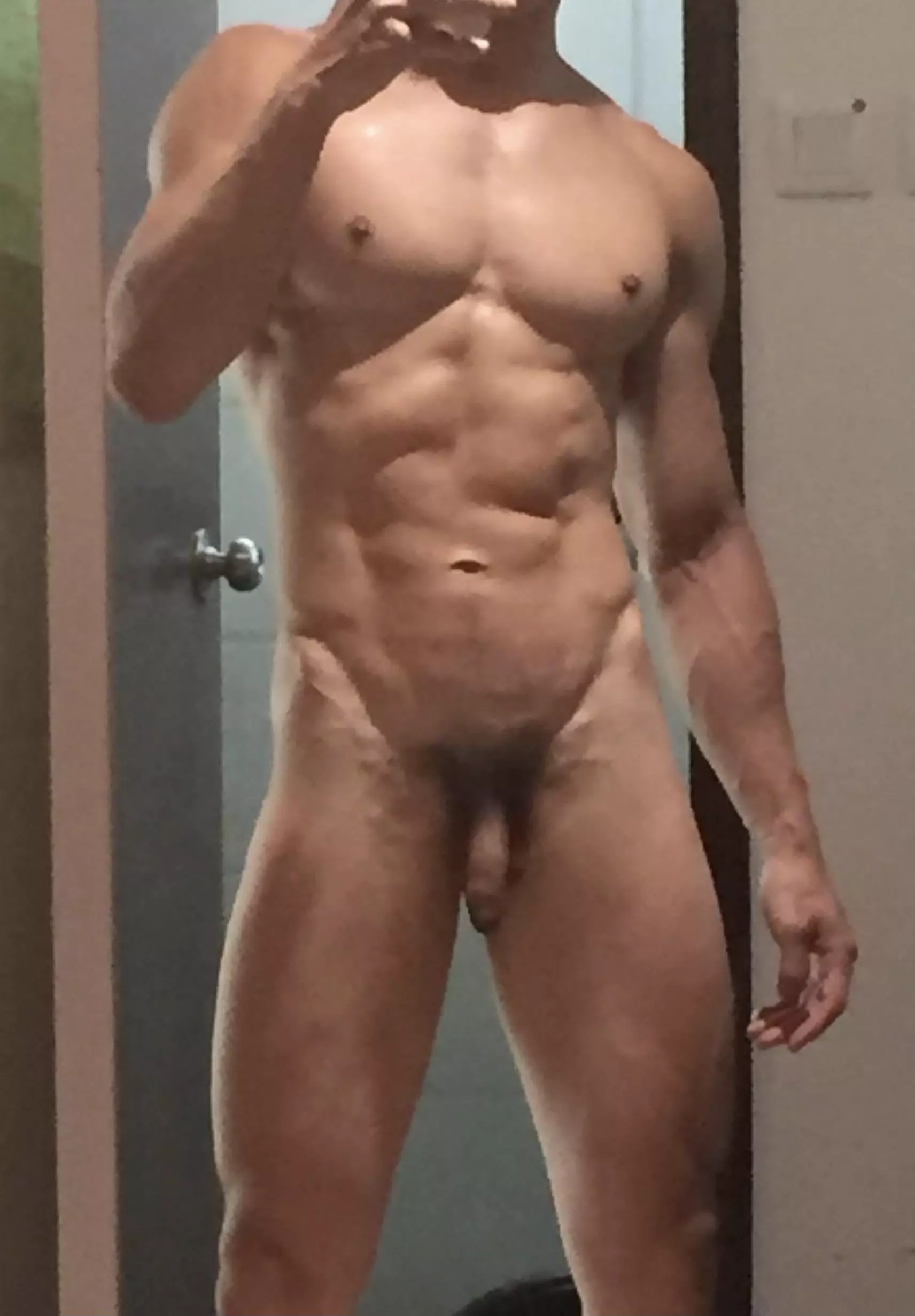 Would you get turned on if you saw me naked in the locker room?