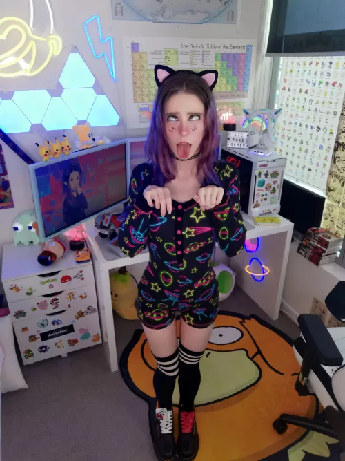 would you help this cat girl get some milk ๐โค๏ธ would you help this cat girl get some milk ๐โค๏ธ