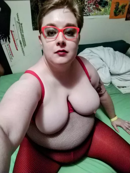 Would you hit on me at Goth Dance Night? Would you hit on me at Goth Dance Night?