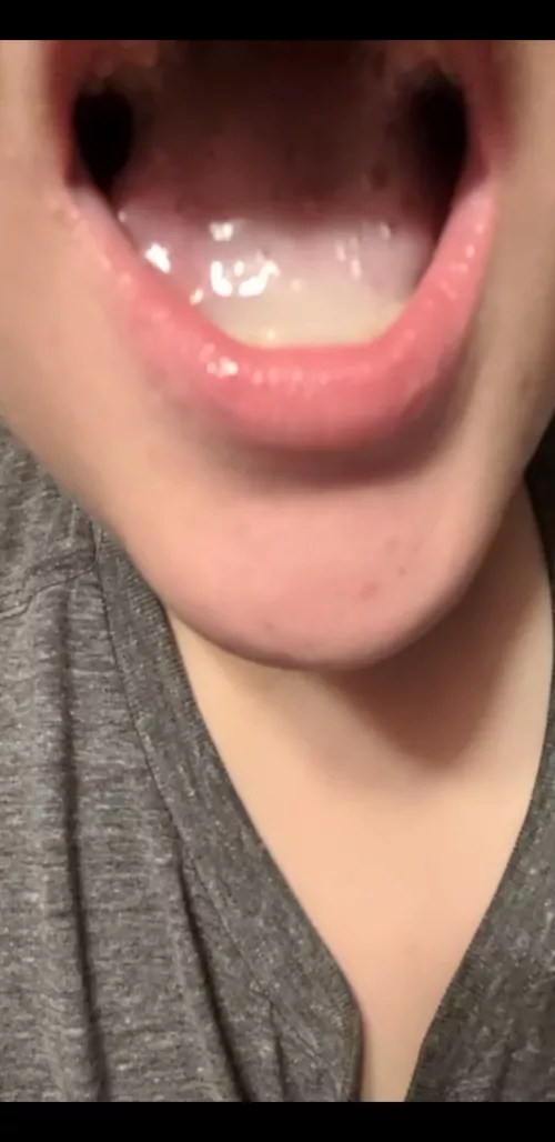 Would you kiss me for a blowjob? ๐๐