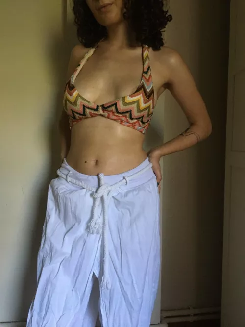 would you kiss my tummy?π₯Ί