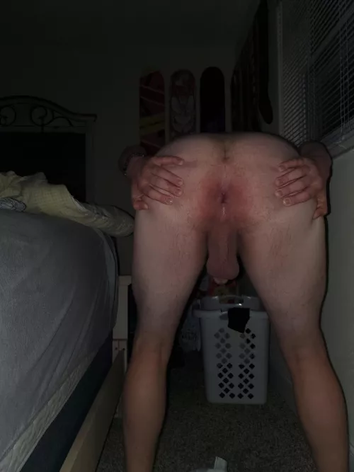 Would you ladies peg my stud?