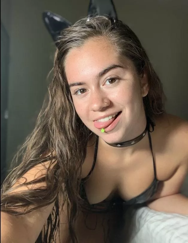 Would you let me ride your cock daddy?