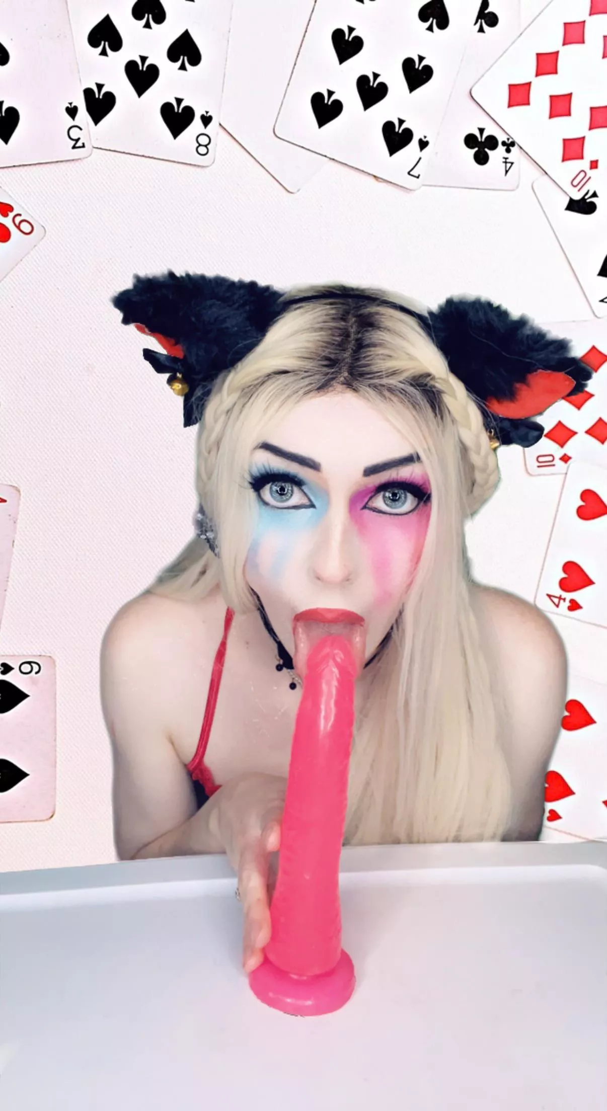 Would you let me suck your cock for Christmas , Mista j?