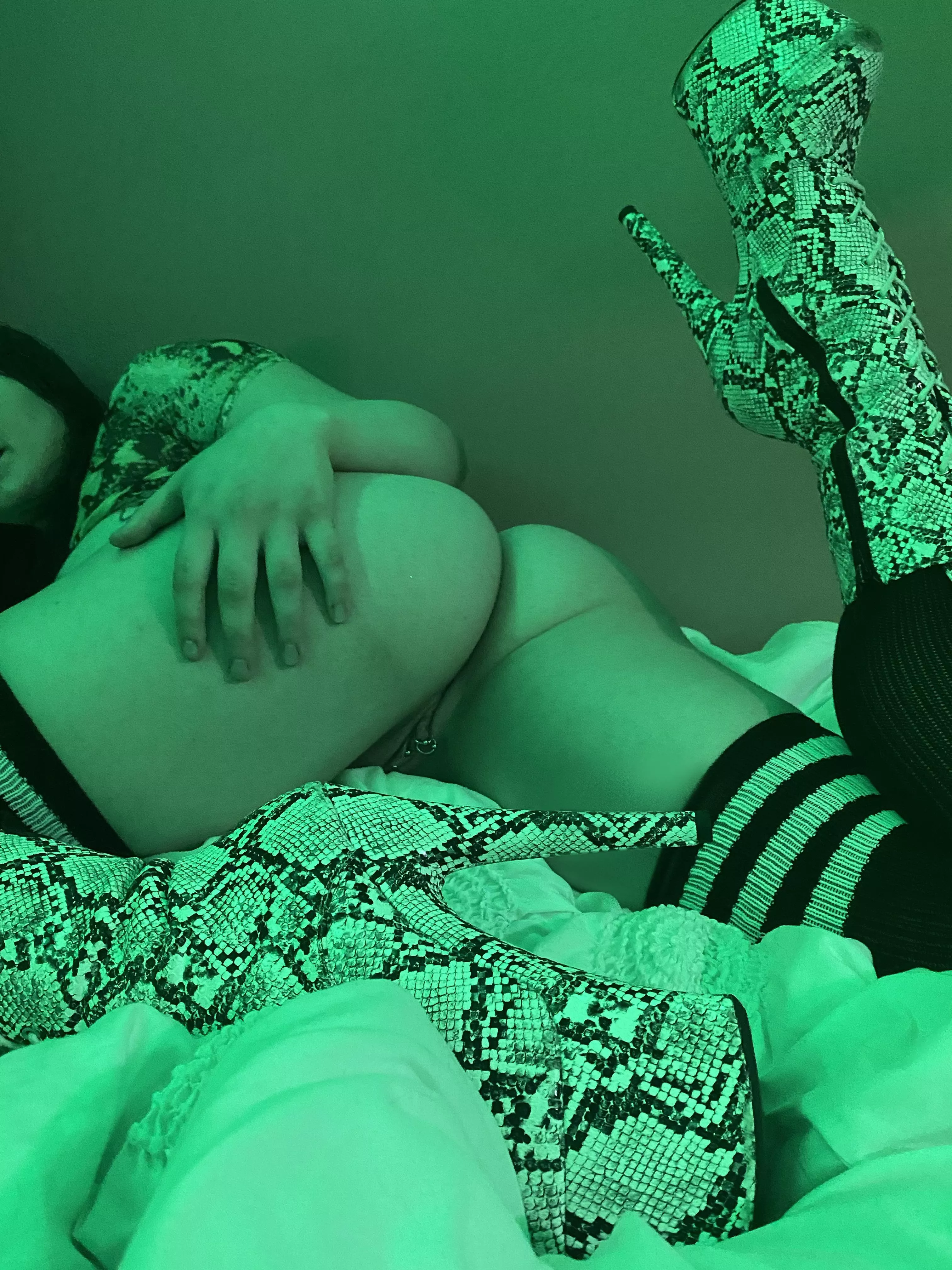 Would you lick my boots for me?