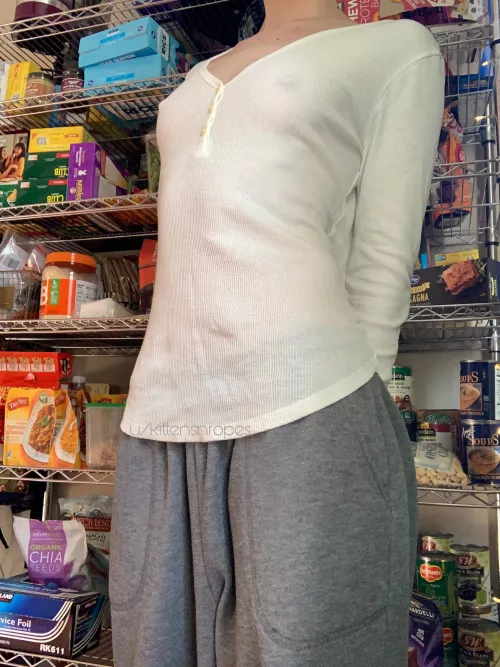 Would you like a snack from the pantry? 🍴