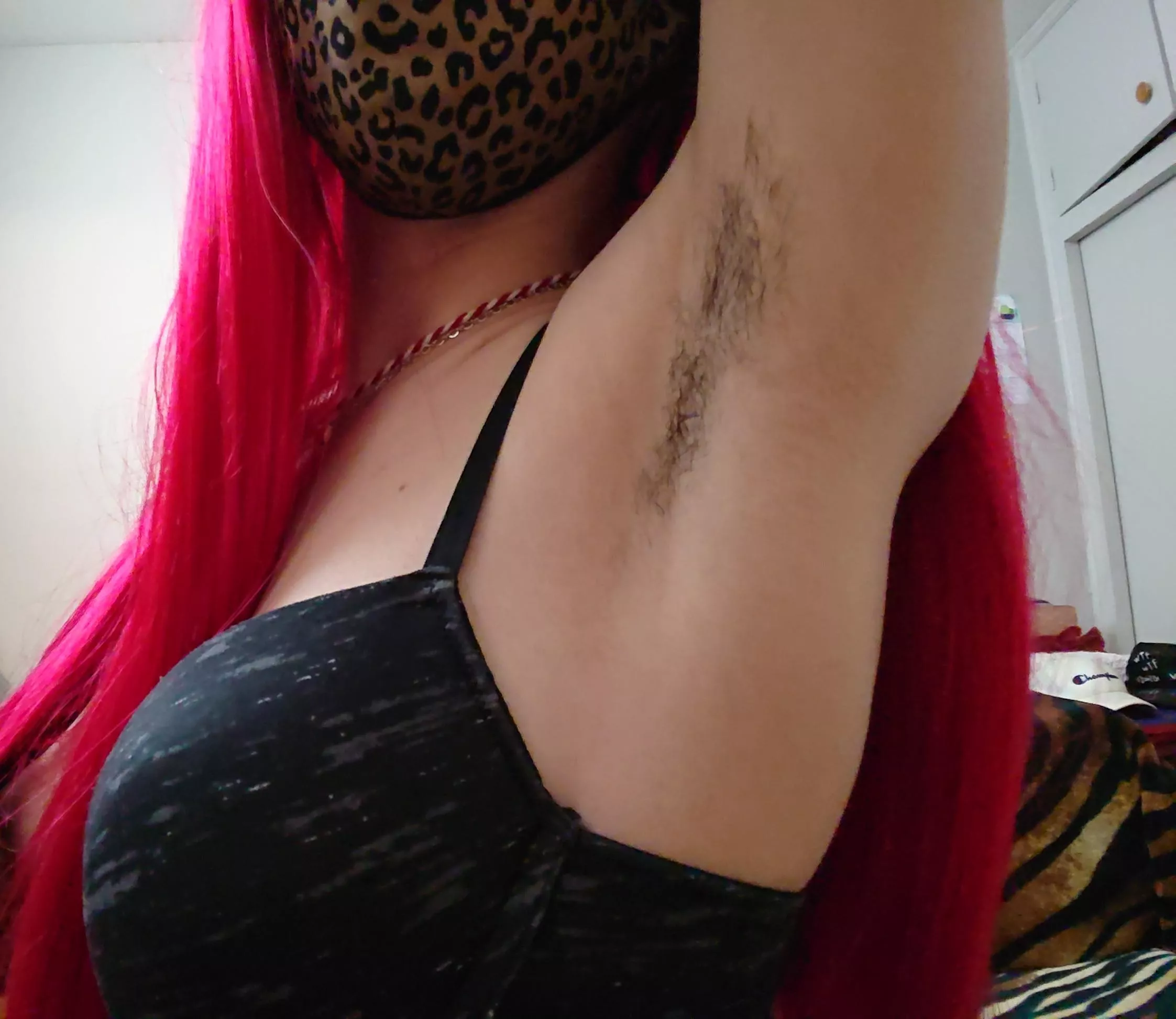 would you like a sniff be[F]ore I hop in the shower? 👃🏻🚿 |20| *EXPLICIT ADULT CONTENT*