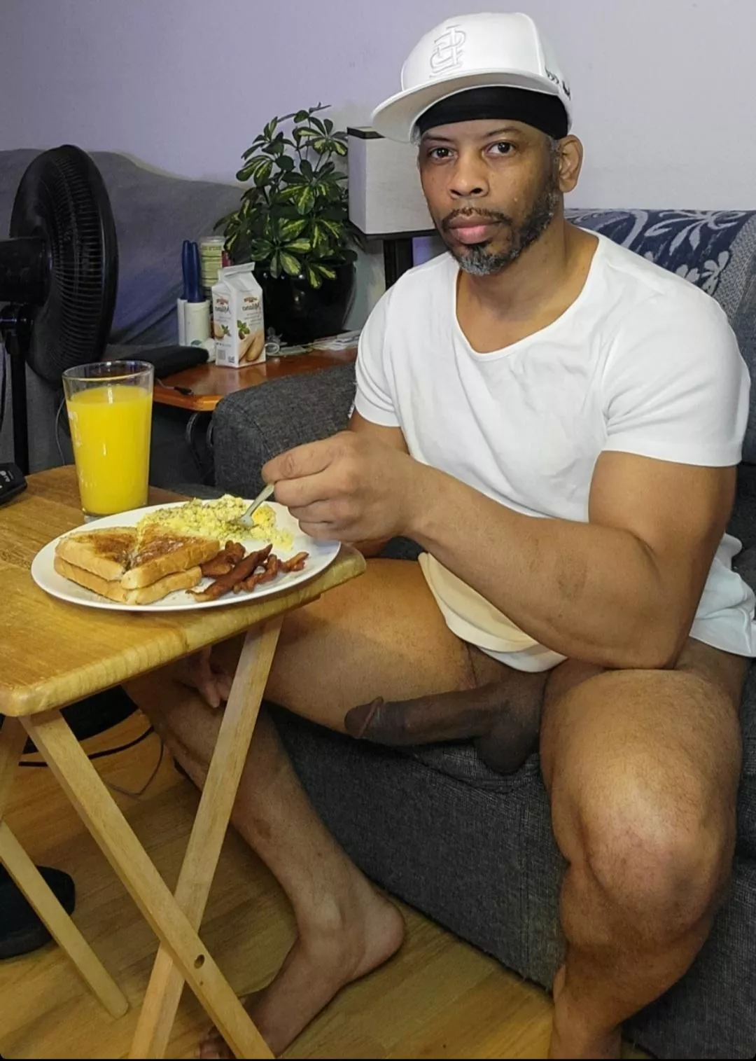 Would you like some sausage with your breakfast? (49)