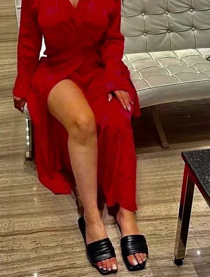 Would you like to feel me? 😍