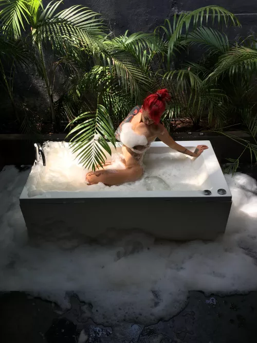 Would you like to peep at me while I'm bathing outside? Would you like to peep at me while I'm bathing outside?