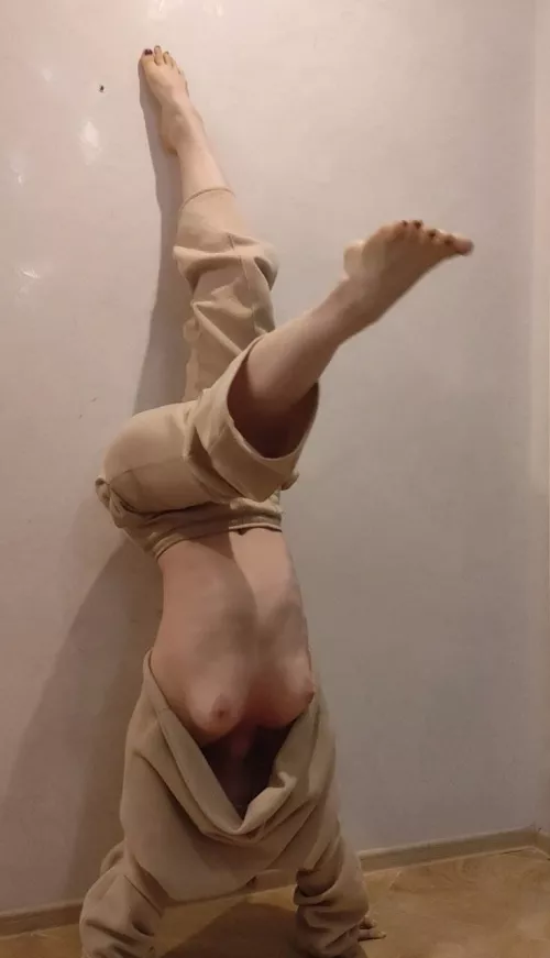 Would you like to see my sweetie pussy? Would you like to see my sweetie pussy?