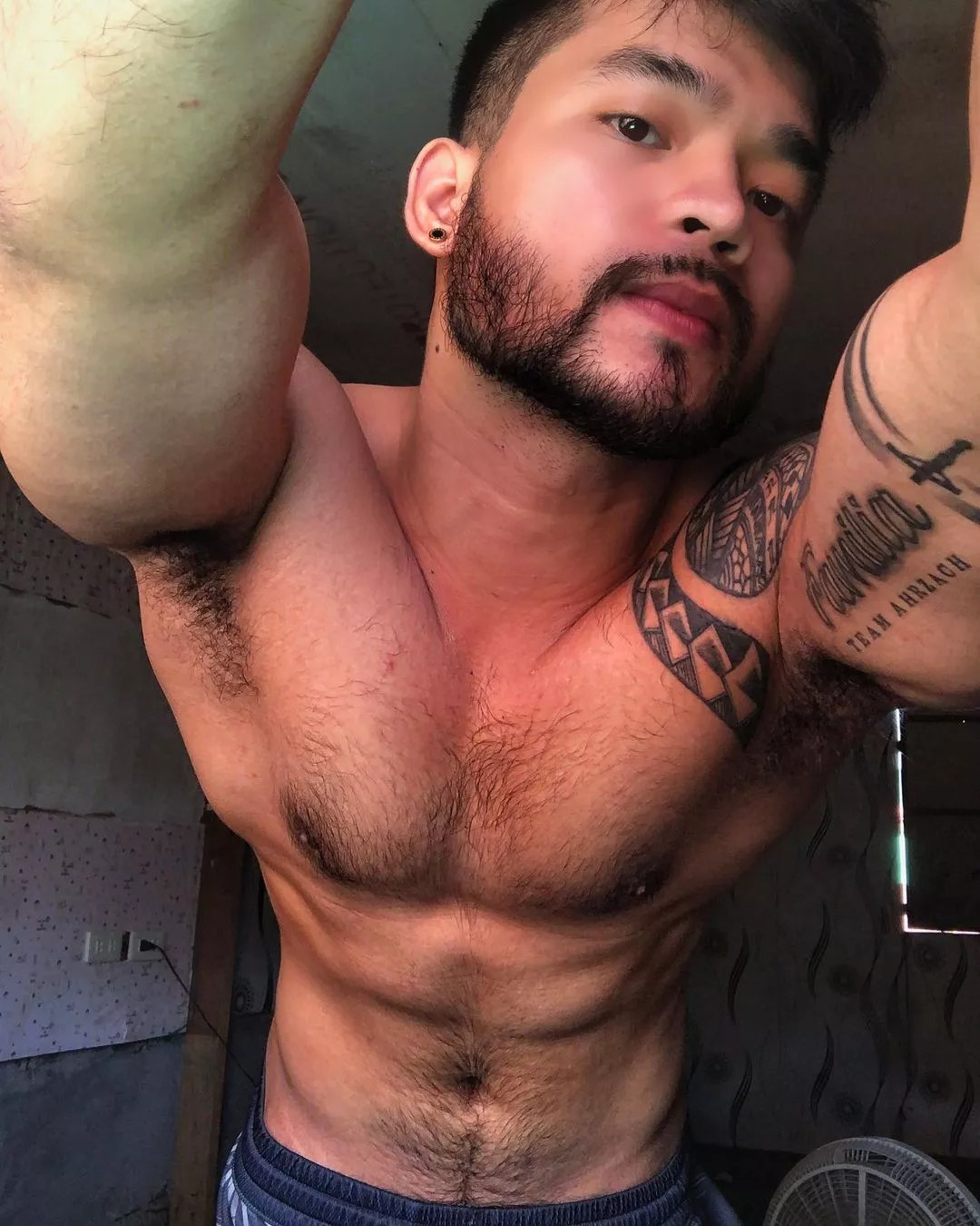 Would you like to sniff or worship?