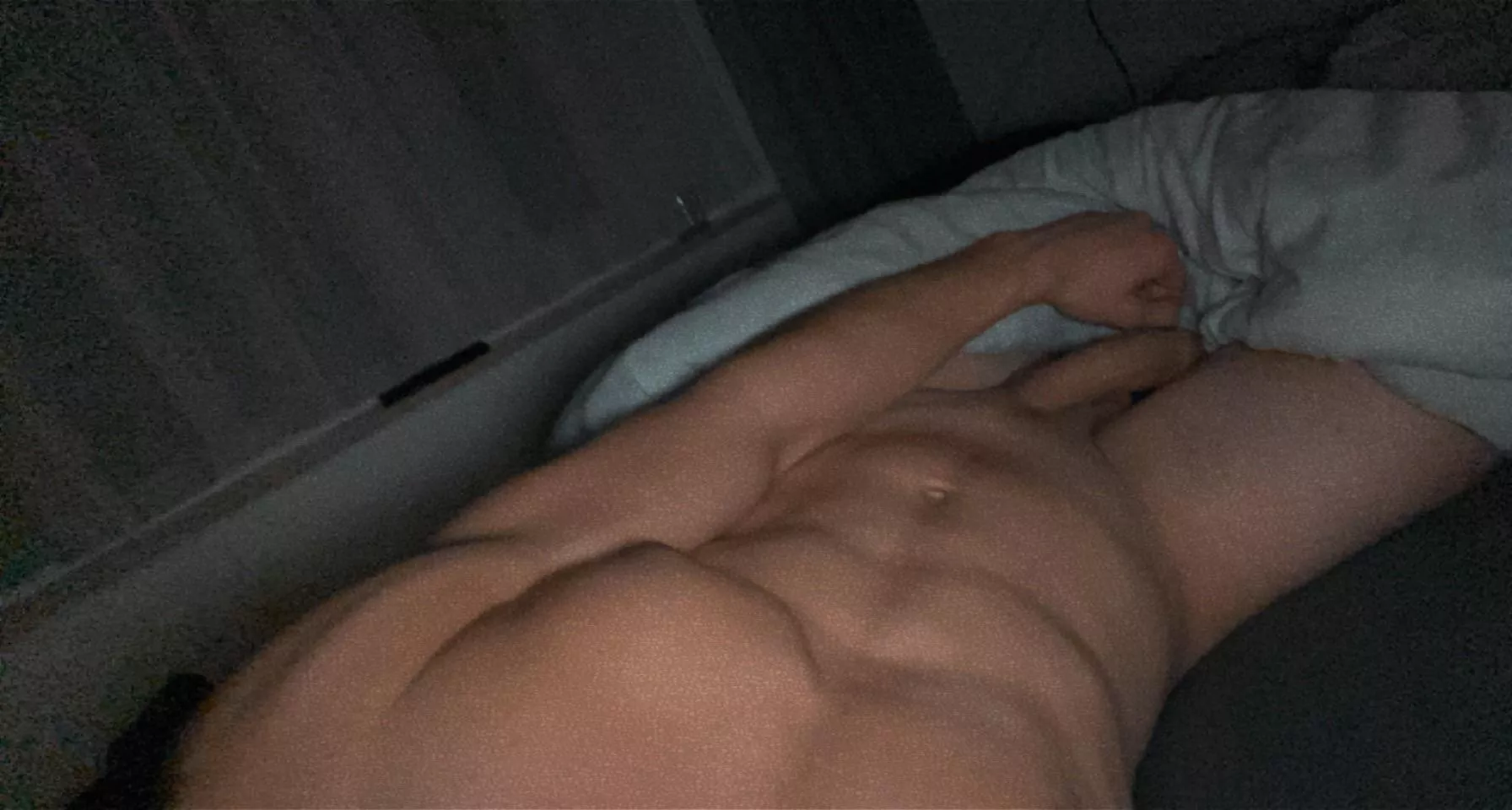Would you like to wake up next to me (m)20