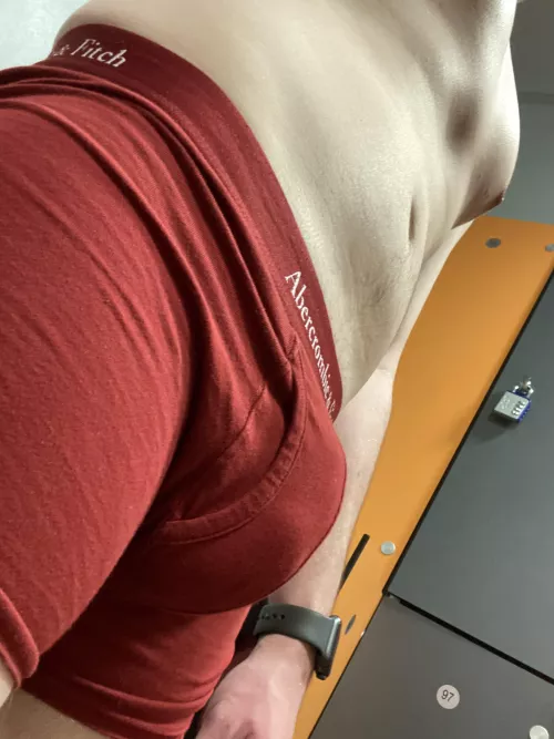 Would you look at my bugle in the locker room? Would you look at my bugle in the locker room?