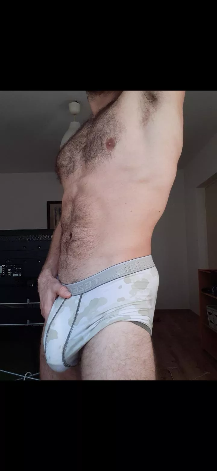 Would you love to bottom this bro?
