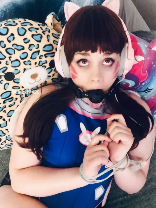 Would you pause your game for me? [f]