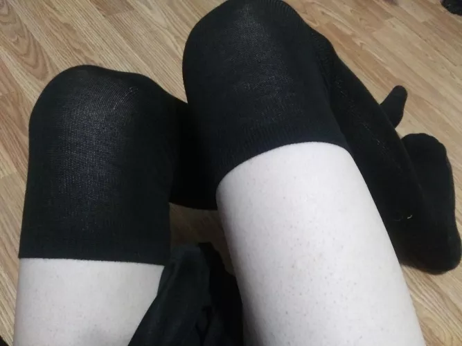 Would you rather lift my skirt, or massage my legs?~