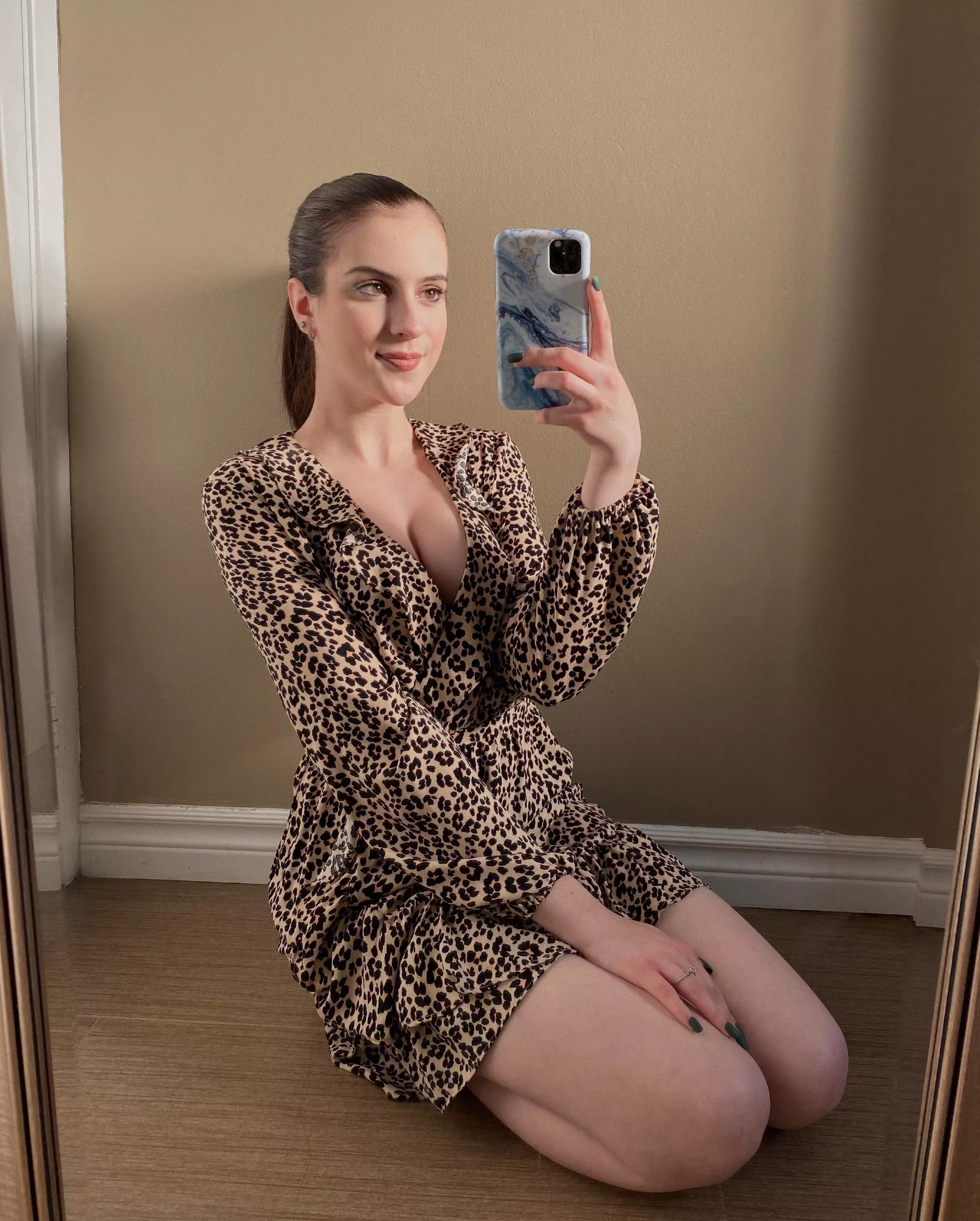 Would you slide my dress down and have your way with me? Would you slide my dress down and have your way with me?