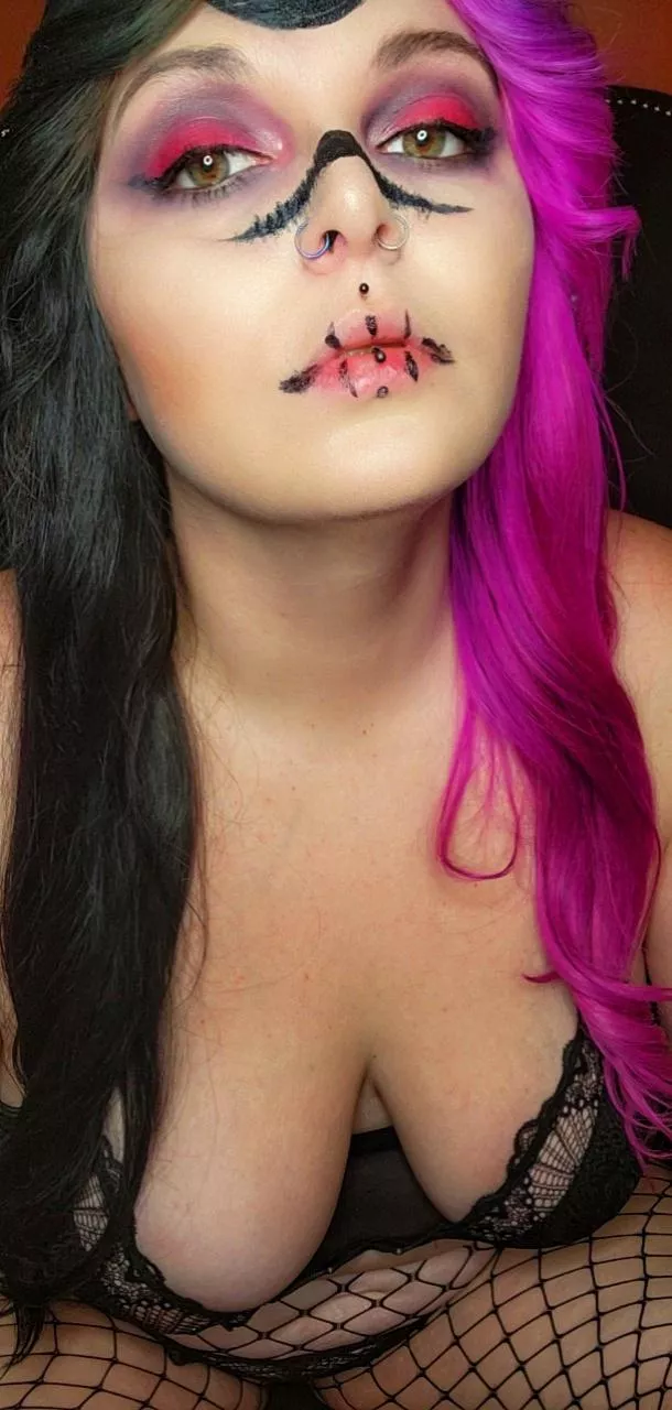 Would you spit in my mouth? Would you spit in my mouth?