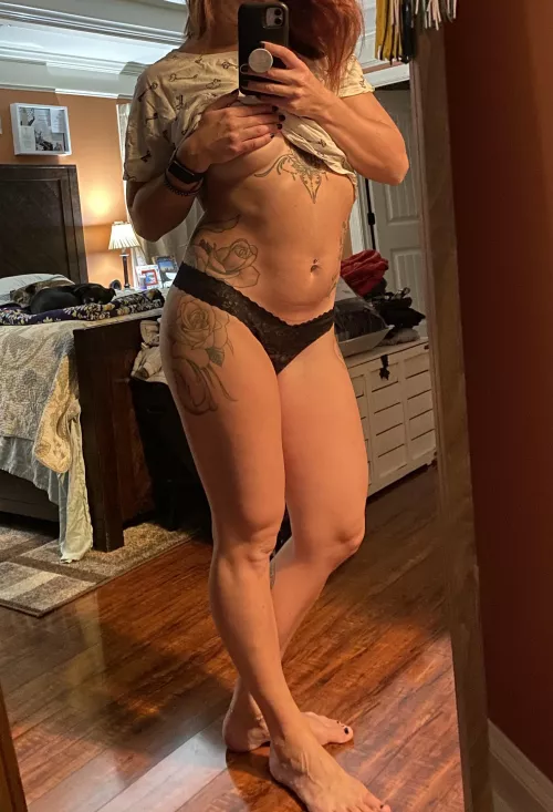 Would you still fuck my mombod?π₯Ί