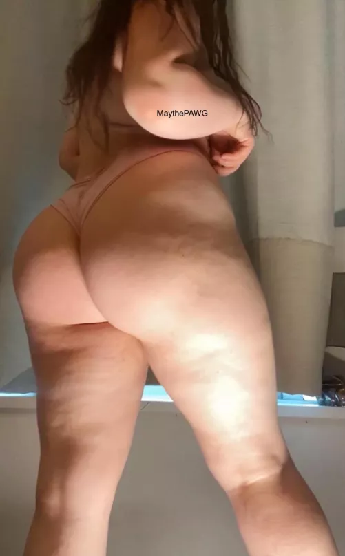 Would you still fuck my white cheeks despite my cellulite