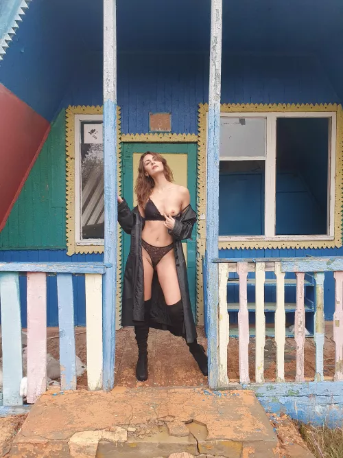 Would you take me [F]or a walk like that? Share your thoughts ?