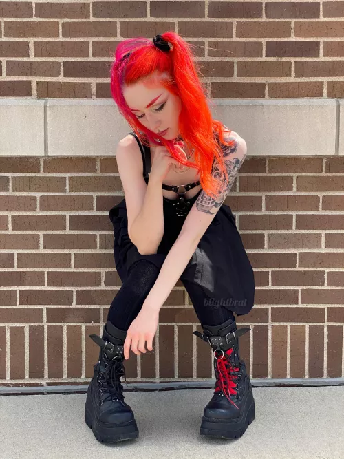 would you talk to me at a concert? π