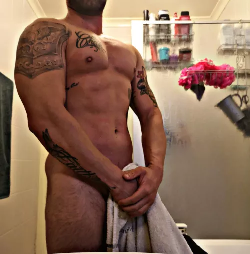 Would you want me to drop the towel ladies then... (M) Would you want me to drop the towel ladies then... (M)
