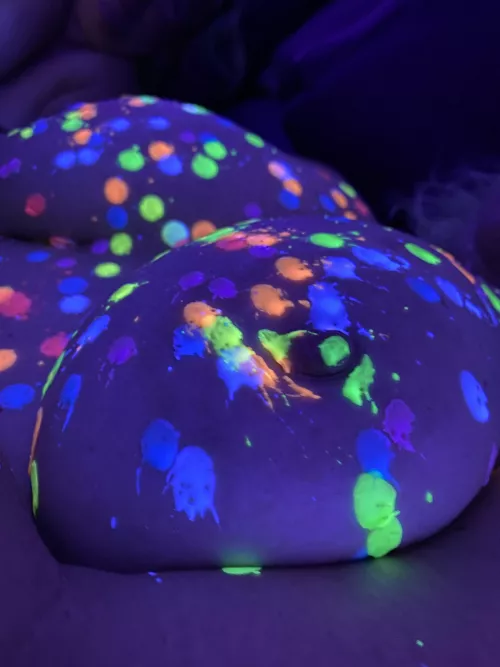 Would your cum glow after you shot it across these? Pics were taken after some wax play Friday evening. Would your cum glow after you shot it across these? Pics were taken after some wax play Friday evening.