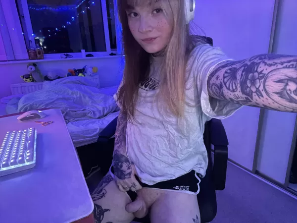Wouldnβt you love to be under my desk right now?